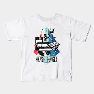 Never Forget - Rest in Peace CD, VHS, DISK and CASSETTE, Vintage, Retro oldies design, Kids T-Shirt